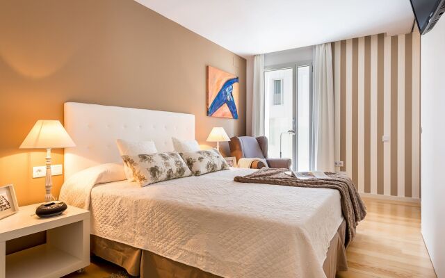 UD Rambla Suites & Pool 41 (1BR) Suite