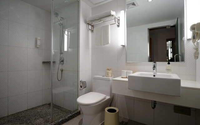 JI Hotel Shanghai Yan'an Road