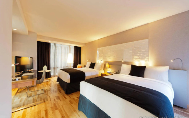 Radisson Blu Aqua Hotel Chicago