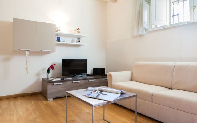 Polpenazze Halldis Apartments