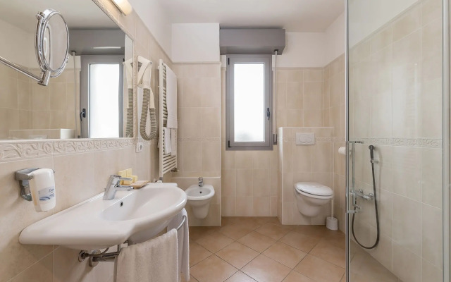 Sovrana & Re Aqva SPA Hotel