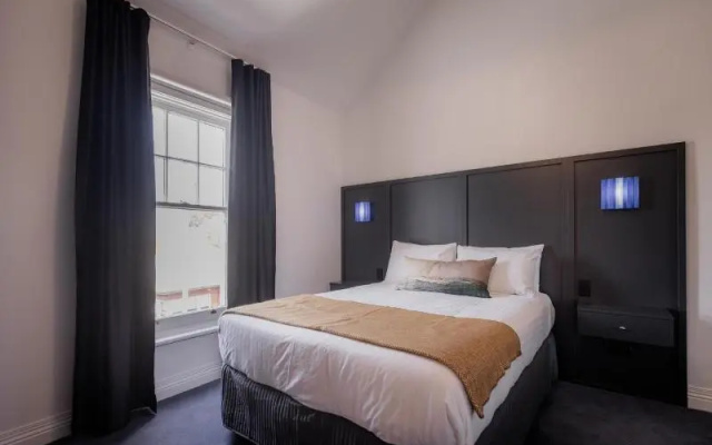 Shipwrights Arms Hotel – Guest Rooms – Battery Point