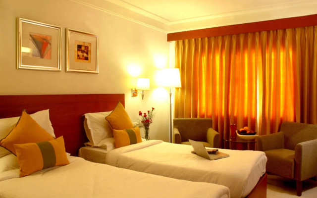 Hampshire Plaza Hyderabad – Guest Rooms – Hyderabad