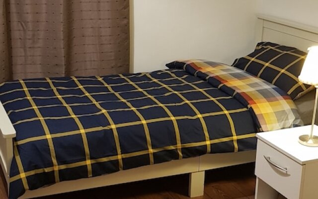 Greater Manchester Immaculate Cozy Home