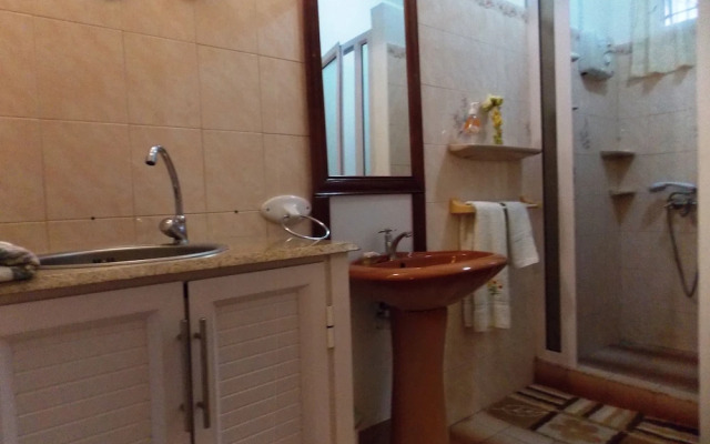 Le Manoir Guest House