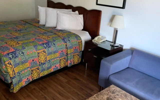 Smokey Point Motor Inn
