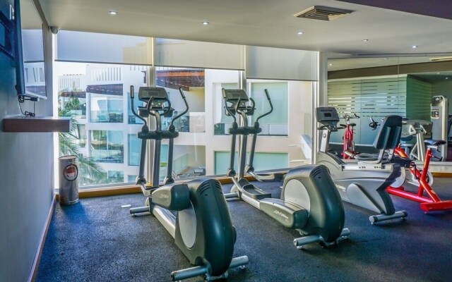 Elements Garden House 10 2 Bedroom Condo by Redawning