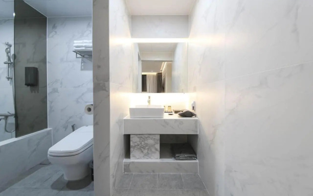 Brown Dot Hotel Pyeonghwa plaza