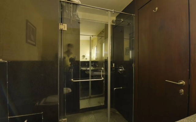 Hotel The Golden Oak Central by Citrus Prime