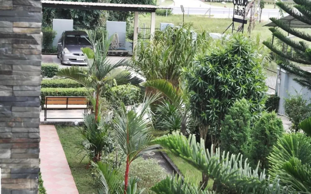 Tachang Airport Hotel