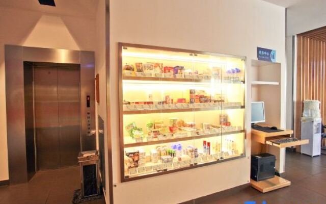 Motel 168 Dalian High-tech Park Huangpu Road Branch