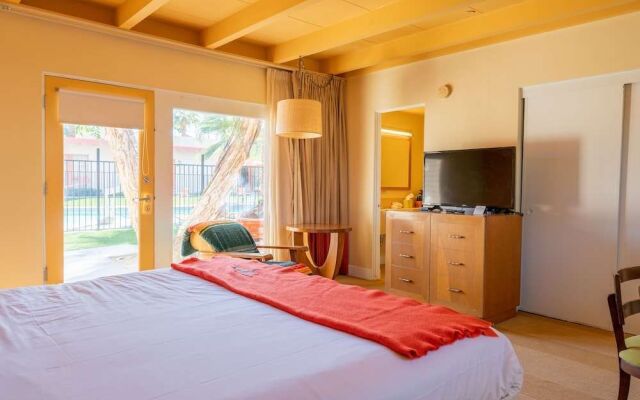 Mojave Resort - Adults Only