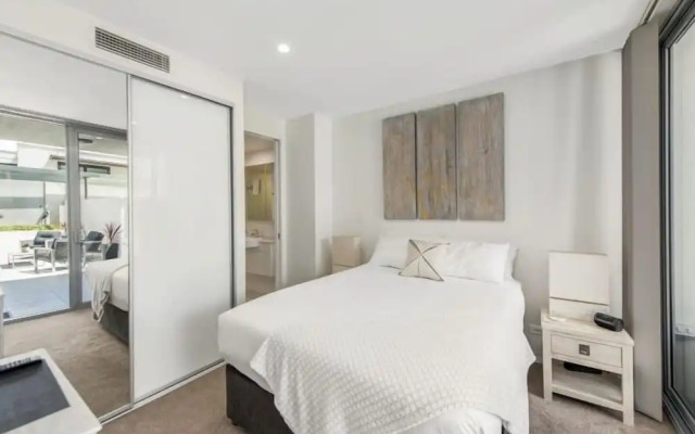 Accommodate Canberra - Lakefront