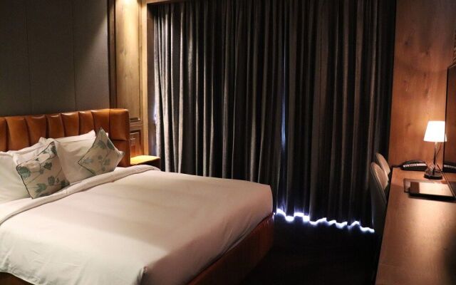 CHECK inn Phnom Penh BKK 1