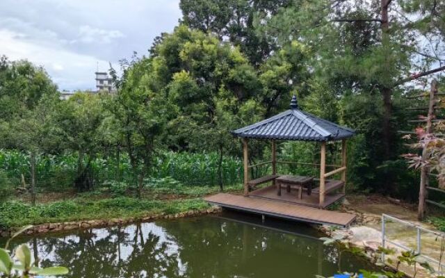 Lijiang junayuanzhu Homestay