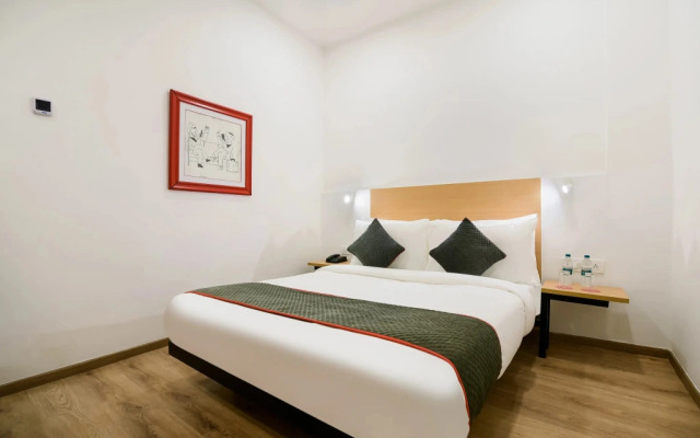 OYO Townhouse 217 The Awadh Airport