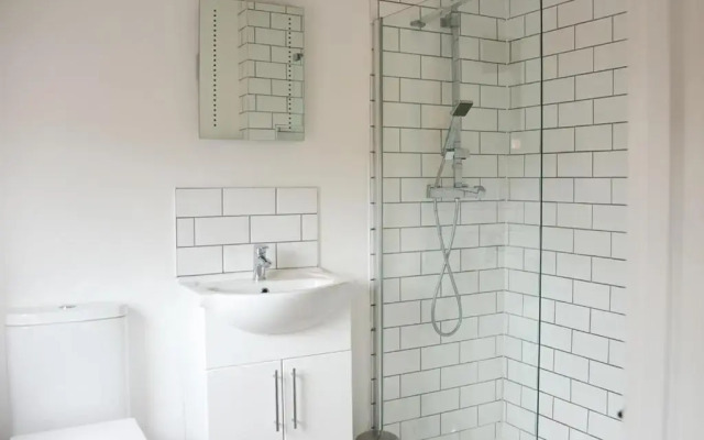 Corner House Apartment