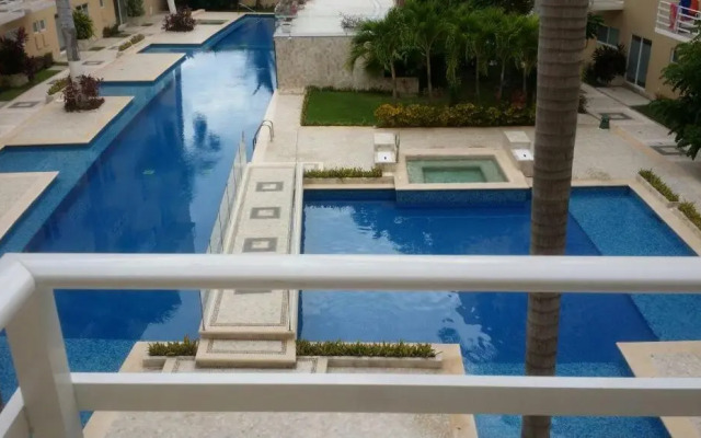 Puerta diamante acapulco
