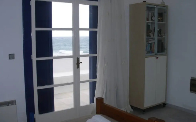 Beach Villa Akrotiri