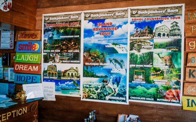 D' Backpackers' Barn - Hostel