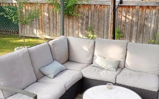 Bright Bedroom- YYZ, Humber College, EGH, Quiet