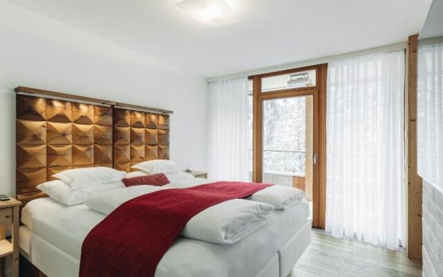 Mooser Hotel
