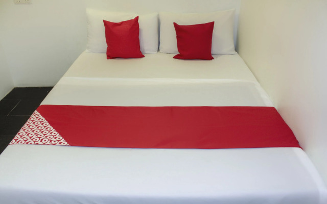 OYO 90035 Star Hotel