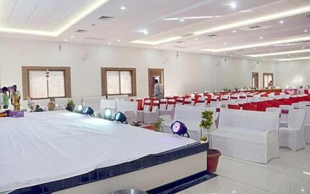 Hotel Royal Palace - Sagar