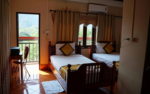 Mountain View Riverside Boutique Hotel