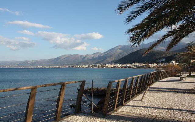 Maistrali Sea View Apartments