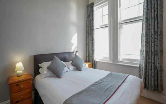 OYO Shanklin Beach Hotel