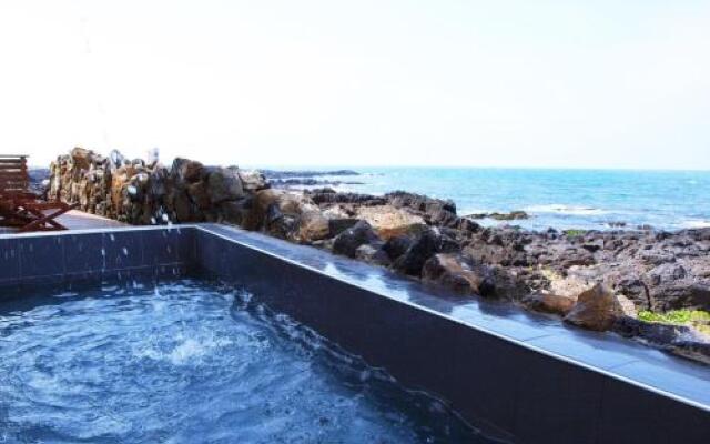 Jeju Namoo-n-sea Pension