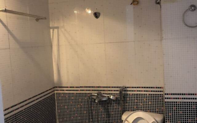 Huong Thuy Guesthouse