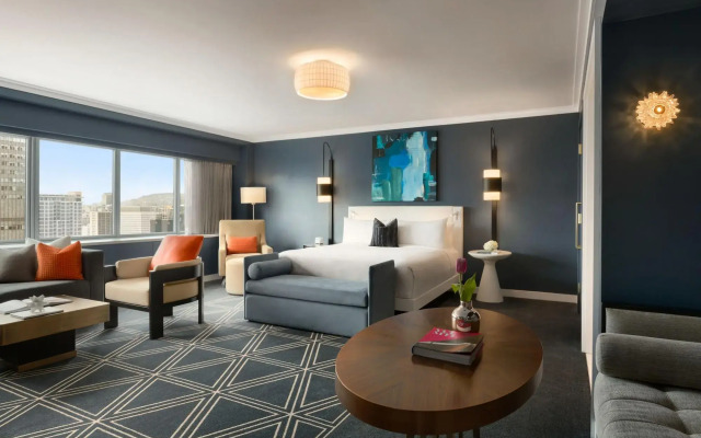 Fairmont The Queen Elizabeth Gold Experience