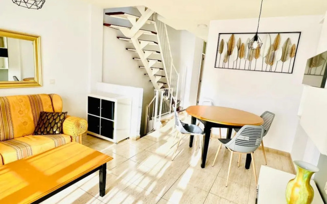 Spacious 2 BR Golden Apartment