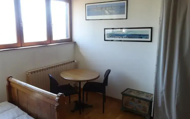 La Maison Fleurie