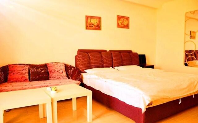 Aishangmei Theme Apartment