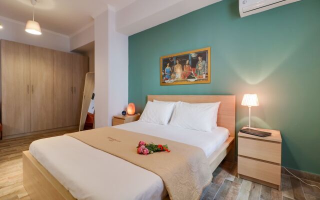 Ermou Fashion Suites
