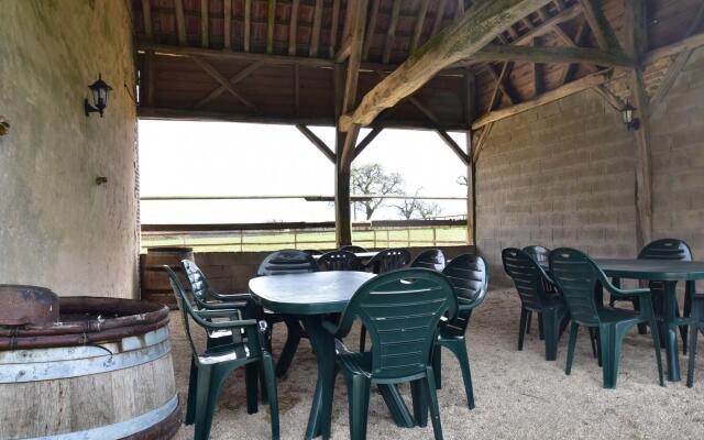 Tasteful Holiday Home in Sormery With Swimming Pool