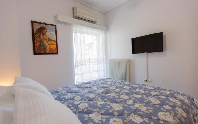 Poly's charming home - City center & near the beach 2bedroom apartment