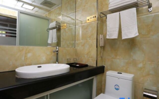 Dunhua Service Building Hotel