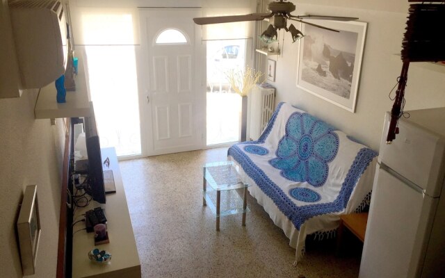 House with One Bedroom in Roses, with Wonderful Sea View, Furnished Terrace And Wifi - 450 M From the Beach