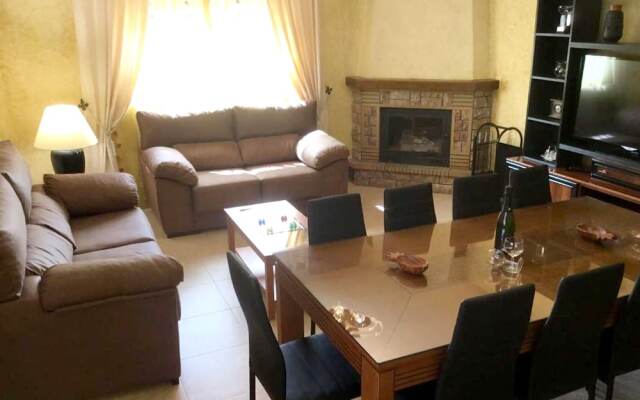 Villa With 4 Bedrooms in Otura, With Wonderful Mountain View, Private