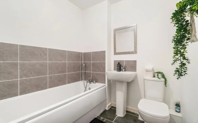 Cosy Retreat in Ashford - Great Location