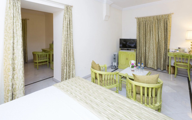 Garden Hotel