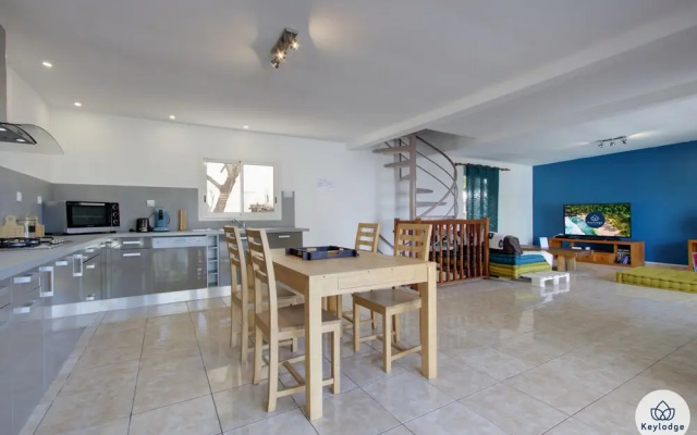 Villa Jacinthes - 250m2 à Saint Denis