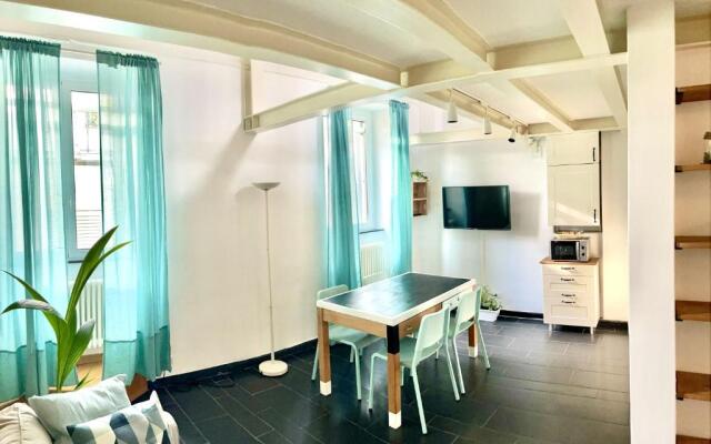 Cozy Loft Marina View