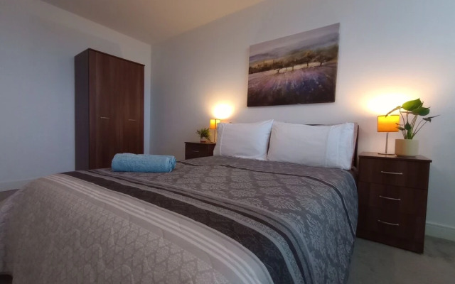 Lovely-cozy Apartment in Brierley Hill