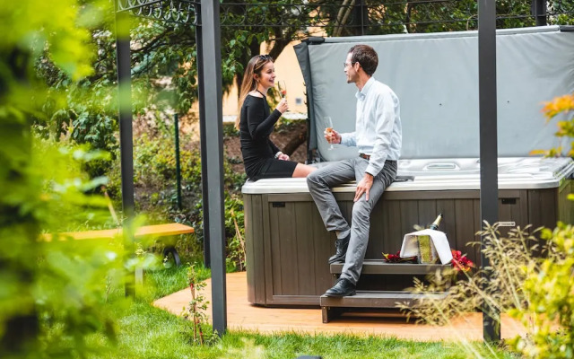 Garden Suites Residence by TKC