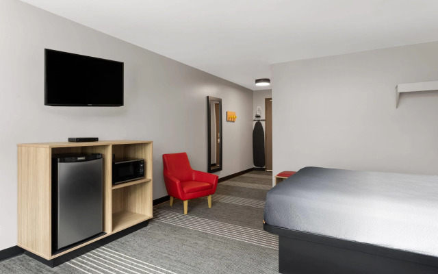 Super 8 by Wyndham Sault Ste Marie On